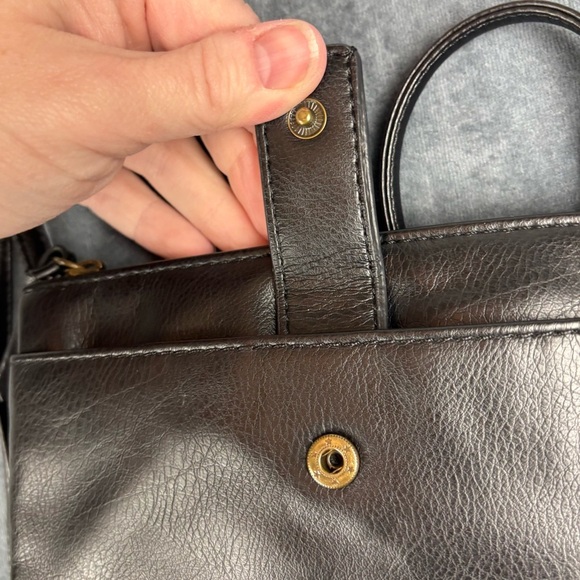 Safe keeper Sleek Black Mini Bag with Modern Design perfect for travel! - Picture 5 of 13